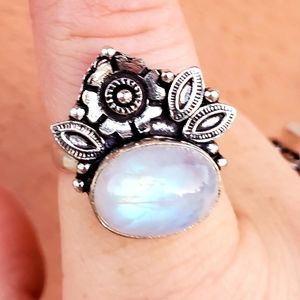 New Amazing Rainbow Moonstone Silver Ring.